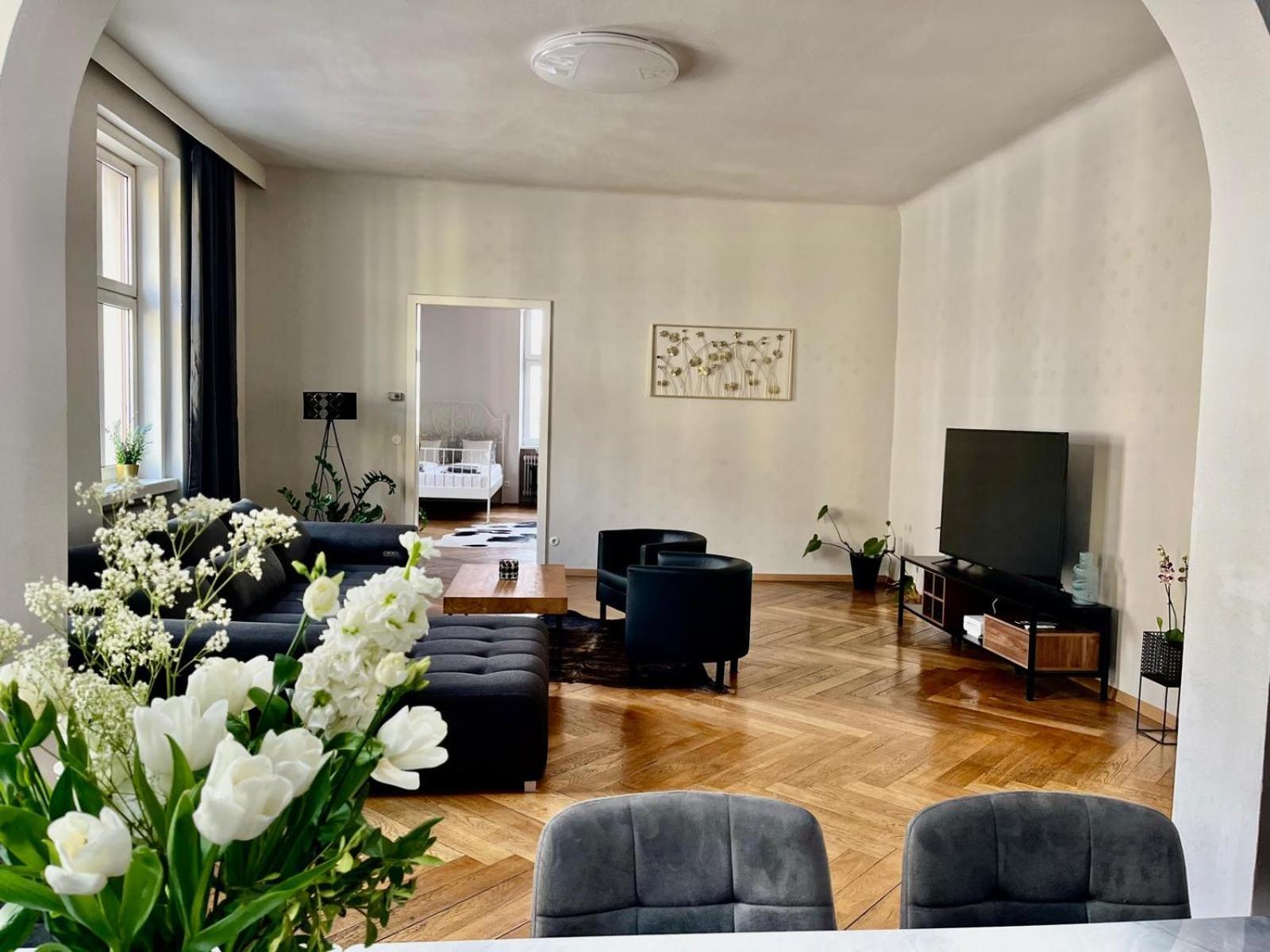 Beautiful City Centre Apartment Wina Bagian luar foto